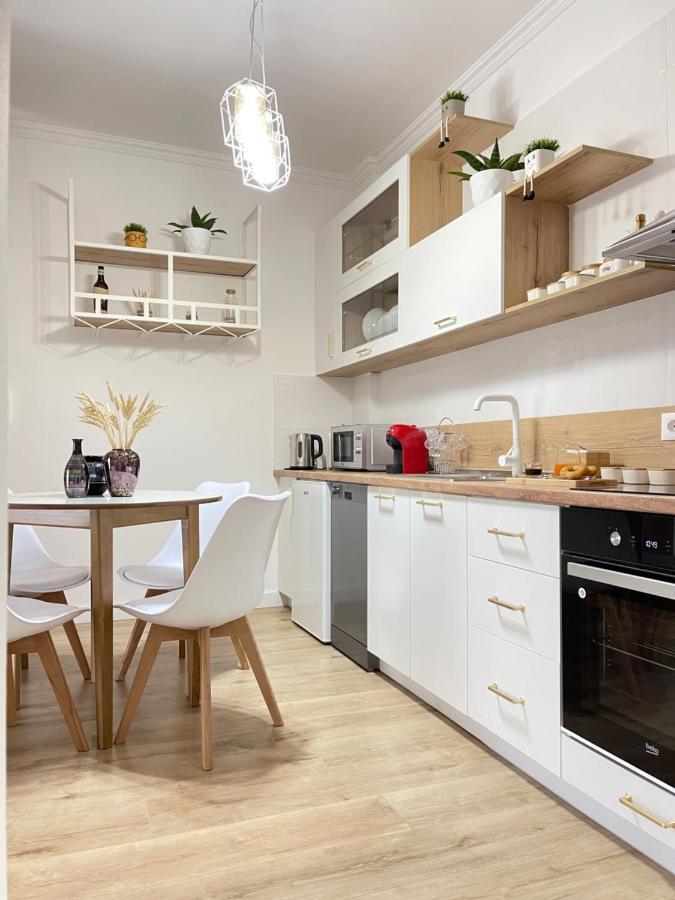 Kesa Apartment คอร์เชอ ภายนอก รูปภาพ